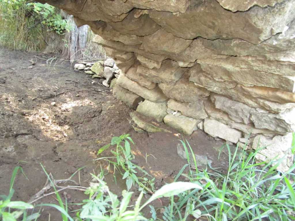 Detail of a "Modified Sharp Arch"