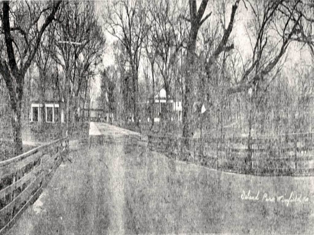 Old Island Park Bridge