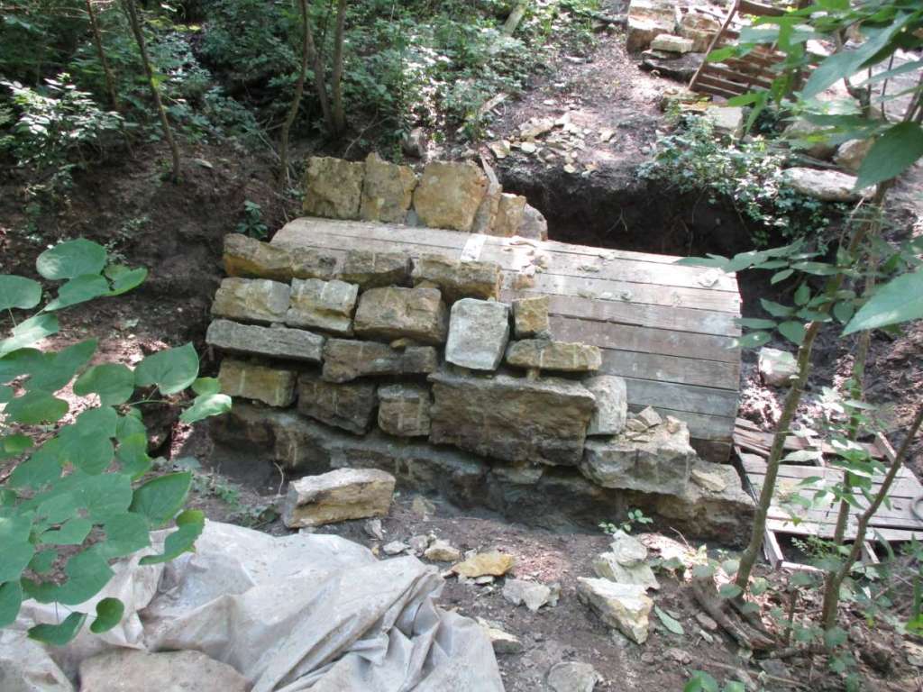 The arch of the CQH SAB under construction
