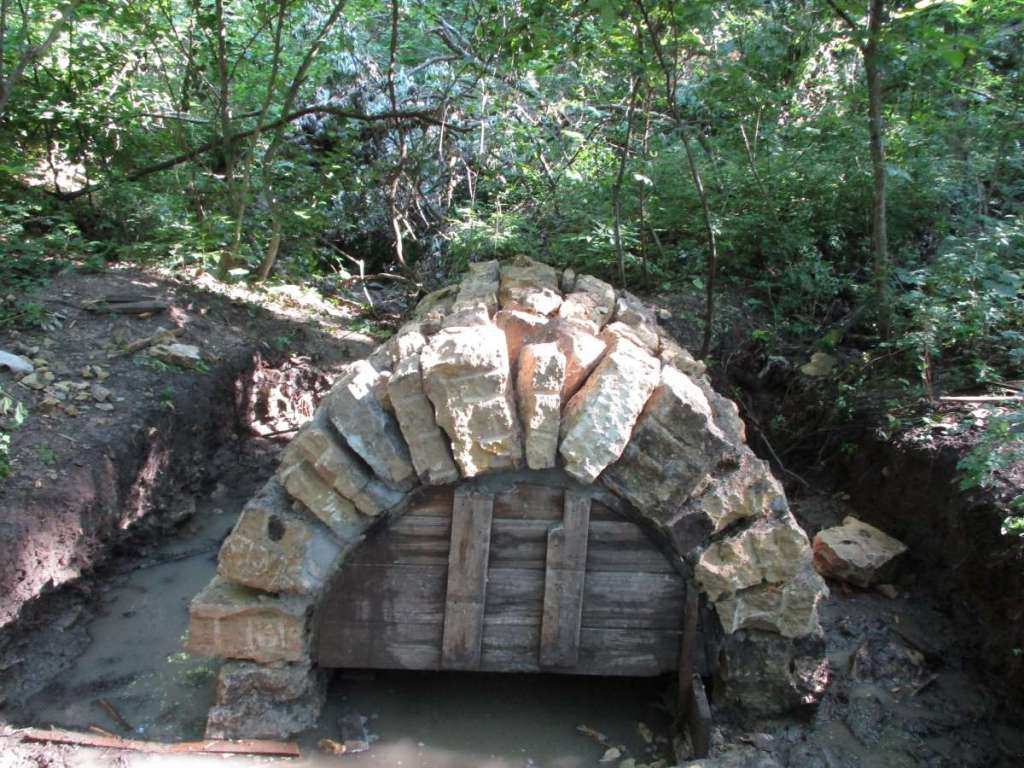 The arch of the CQH SAB closed, before grouting